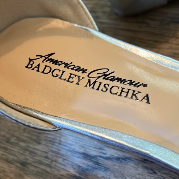 🎉❤️HP❤️🎉NWOT Badgley Mischka American Glamour Shoes - Picture 5 of 7
